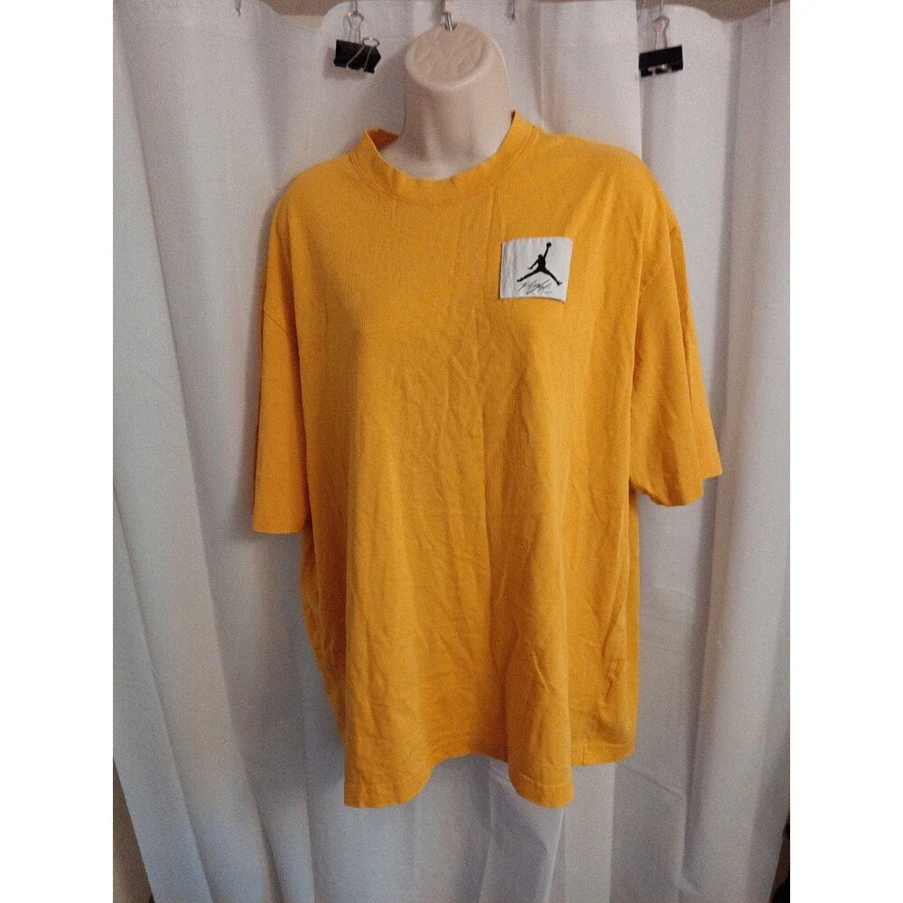 Air Jordan T Shirt Mens M Yellow Oversized Essentials Flight